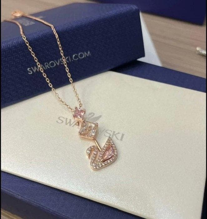 Swarovski - Métal - Collier, Antiquités & Art, Curiosités & Brocante