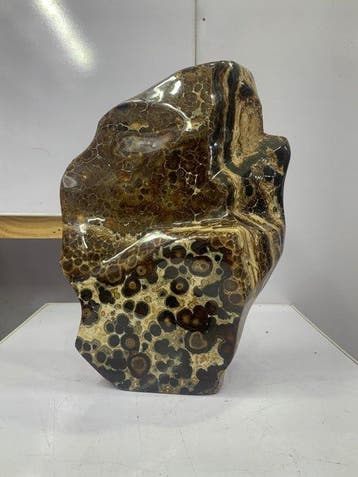 LEOPARD JASPER Vrije vorm - Hoogte: 33 cm - Breedte: 17.5