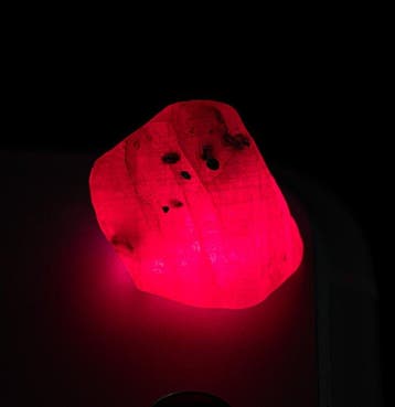 RUBIS SANG DE PIGEON TOP QUALITÉ MAURITANIE - 30.77 carats -