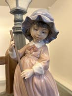 Lladró - Beeldje - Niña de Otoño - 5286 - Large Figurine -