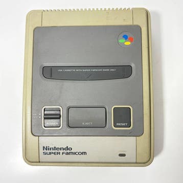 Nintendo - Super Famicom (Japanese SNES) - Street Fighter II