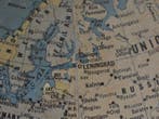 Terrestrial table globe - Tweede Wereldoorlog-wereldbol -