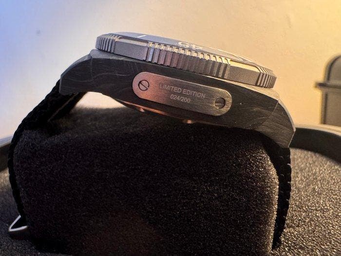 tecnotempo “Commando”-Forged Carbon & Titanium -Automatic -, Handtassen en Accessoires, Horloges | Heren