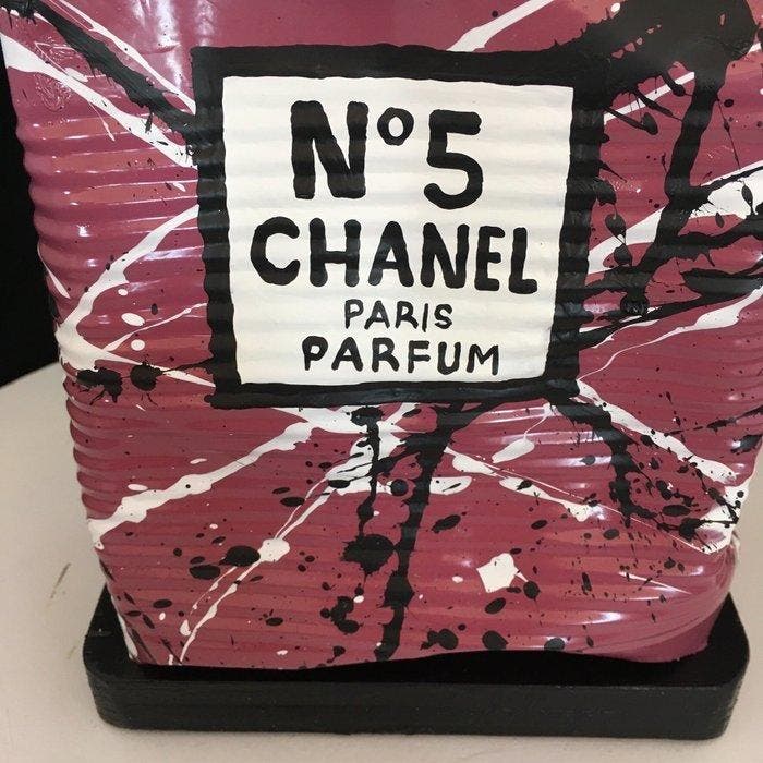 Norman Gekko (XX-XXI) - N°5 CHANEL, Antiek en Kunst, Kunst | Designobjecten