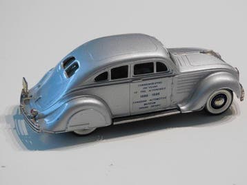 Durham Classics 1:43 - Modelauto (2) - Chrysler Airflow 2, Nieuw