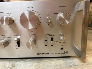 Pioneer - C-77 Préamplificateur