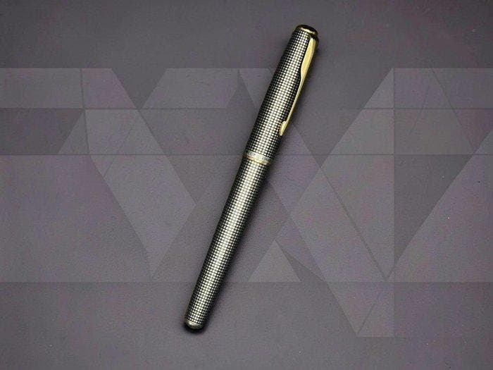 Parker - Sonnet Ciselé Silver GT - Zonder minimumprijs -, Verzamelen, Pennenverzamelingen