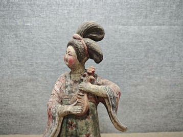 Oud Chinees, Tang-dynastie Keramiek (Beschilderd aardewerk