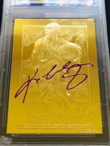 1996/97 Skybox Kobe Bryant Rookie - Purple Signature - Gold, Verzamelen, Overige Verzamelen, Nieuw