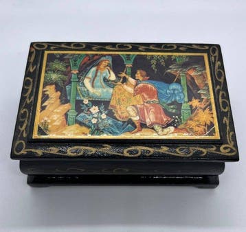 Palekh, Kholuy - Doos - papier-maché