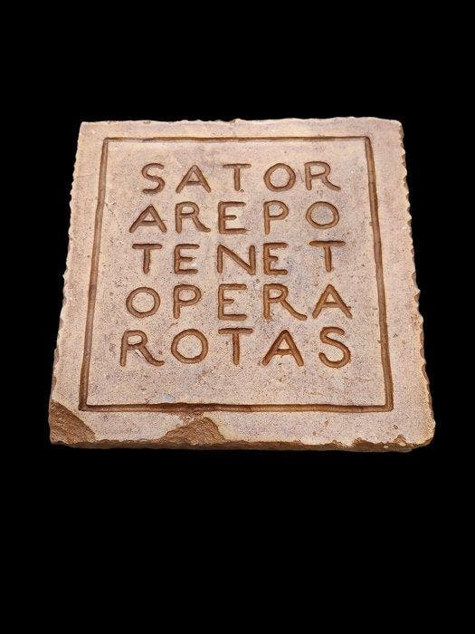 sculptuur, Bassorilievo Quadrato Di Sator - 20 cm -, Antiek en Kunst, Curiosa en Brocante
