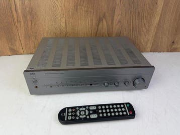 NAD - C325BEE Solid state versterker, Nieuw