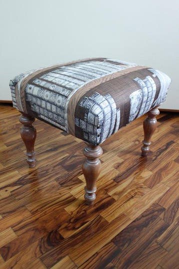 Pouf - recouvert de tissu vintage Fornasetti - Bois, mousse,