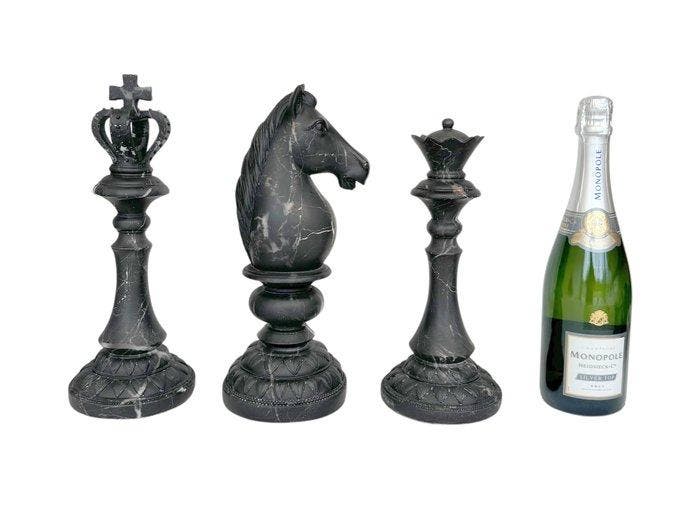 Statue, 3 schaakstukken - 33 cm - Résine, Antiquités & Art, Curiosités & Brocante