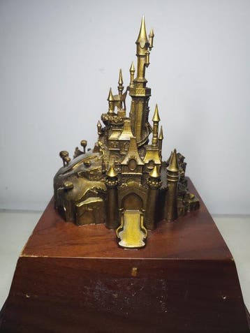Disney - Disney - Beeld, Statue Disney Castle - limitée -, Collections
