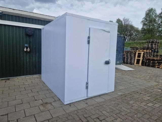 Vriescel 180 x 240 x 220 cm stekker klaar, Articles professionnels, Horeca | Équipement de cuisine