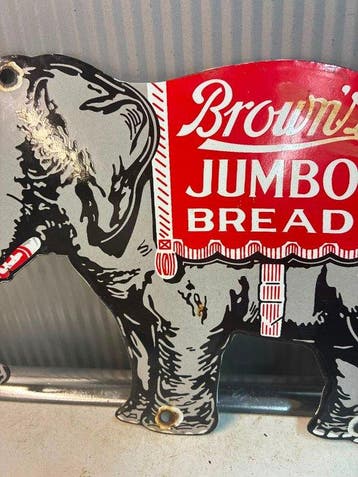 Vintage Brown’s Jumbo Bread reclamebord in olifantvorm –
