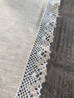 Tafelkleed (2) - 152 cm - 54 cm - Twee linnen tafel lopers w, Antiek en Kunst