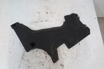Onderplaat brandstoftank links achter BMW G30 7340789, Verzenden