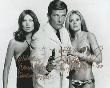 James Bond 007: The Man with the Golden Gun - Signed by, Nieuw