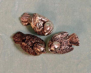 R.Argento Argenti - Beeldje - Trio of playful Sparrow birds