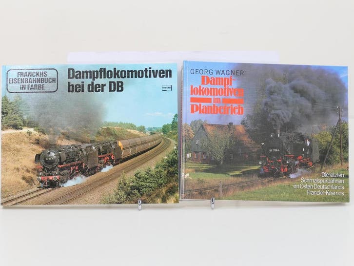 Set van 2 spoorwegenboeken Dampflokomotiven im Planbetrie..., Livres, Transport, Enlèvement ou Envoi