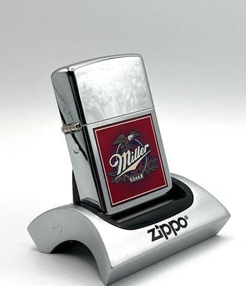 Zippo, No Reserve Price - Miller Beer RED Collectible 1999 G, Nieuw