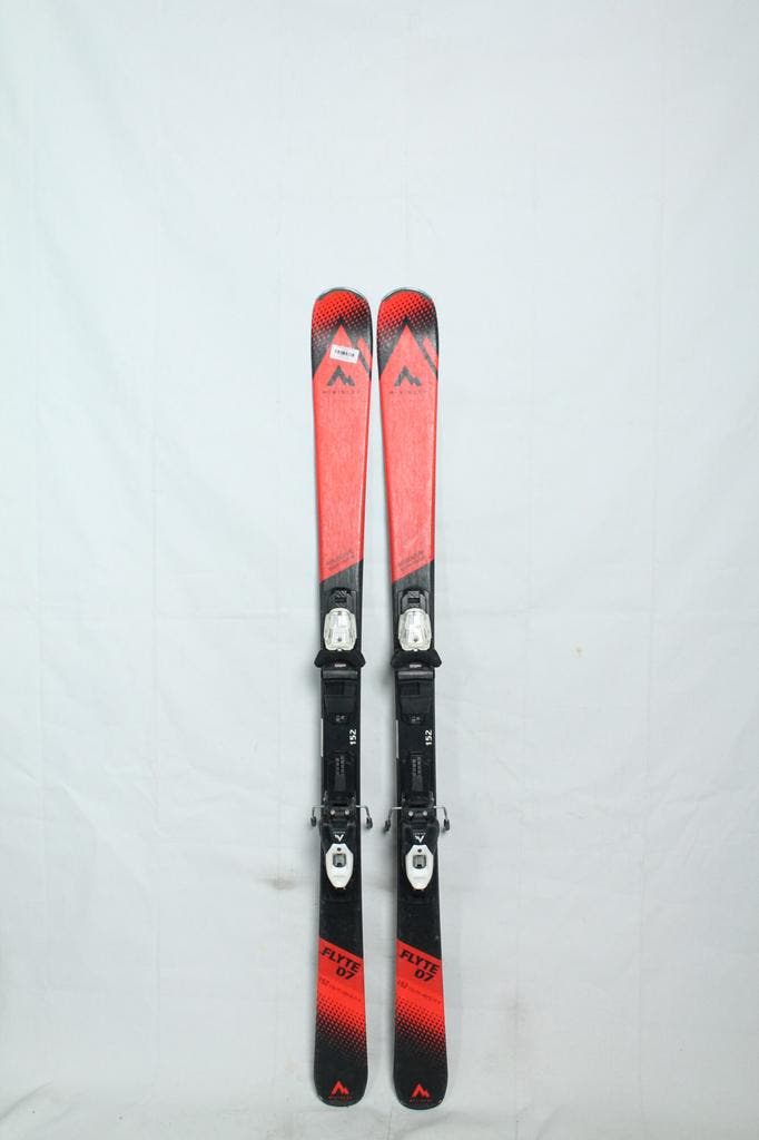 Refurbished - Ski - McKinley Flyte 07 - 159, Sport en Fitness, Skiën en Langlaufen, Ski, 140 tot 160 cm, Gebruikt, Overige merken