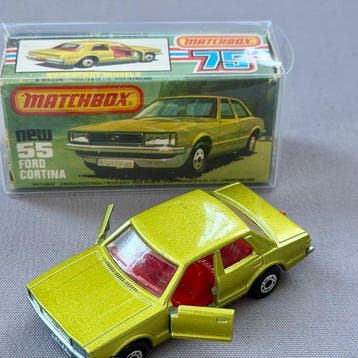 Matchbox 1:64 - Voiture miniature - Ford Cortina