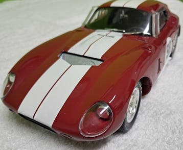 Shelby Collectibles 1:18 - Voiture de sport miniature -