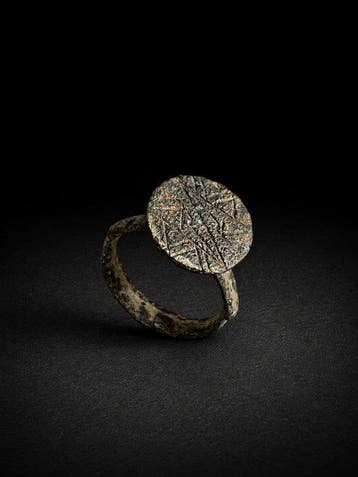 Laat-Romeins / Vroeg-Byzantijns Brons Ring - 4e tot 7e eeuw