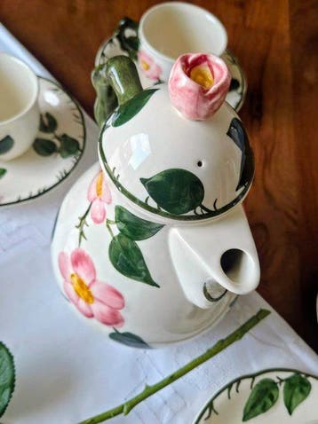 Villeroy & Boch - „Wildrose“ – 13-teiliges Kaffeeservice /