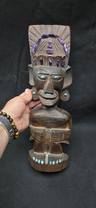 Indonesian Nias wood and stone statue - Diorama