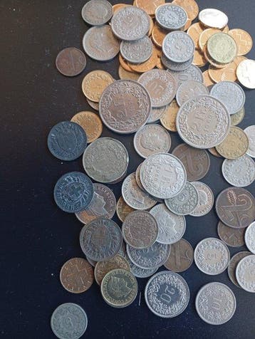Zwitserland. Set of 95+ coins, various denominations XX
