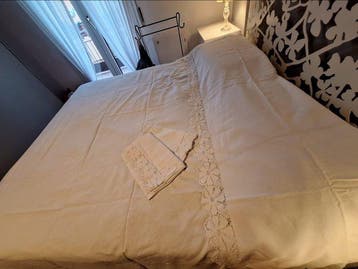 Laken (3) - 300 cm - 280 cm - Trouwgoederen uit de jaren