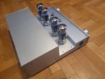 Octave - V40 Amplificateur intégré à lampe, Nieuw