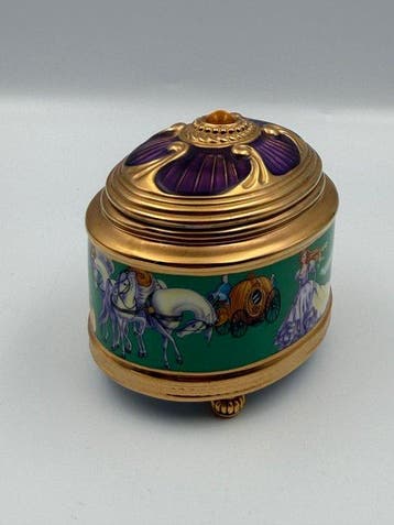 Boîte à musique “Cendrillon” – Franklin Mint – Porcelaine
