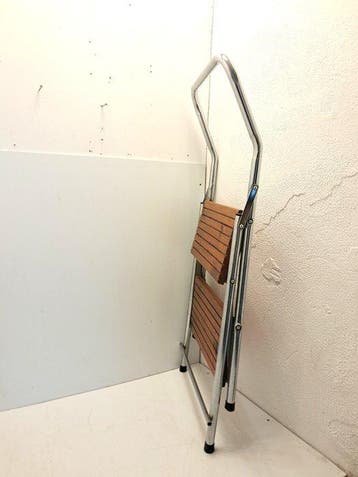 Escalier de cuisine - Acier, Bois - Le style Brabantia
