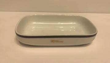 Ensemble de table pour servir les repas à bord des avions