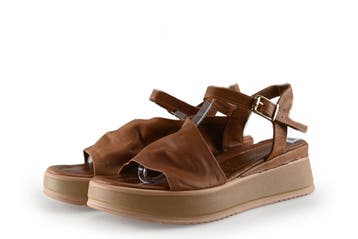 Laurent David Sandalen in maat 38 Cognac, Vêtements | Femmes, Verzenden, Sandalen of Muiltjes