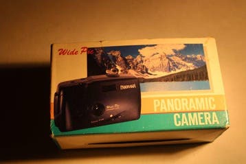 Kodak Instamatic 230 + Praktika B200 avec 3 objectifs + 2