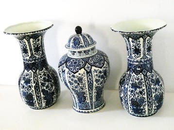 Made for Royal Sphinx Holland by Boch Belgium Delfts - Vaas