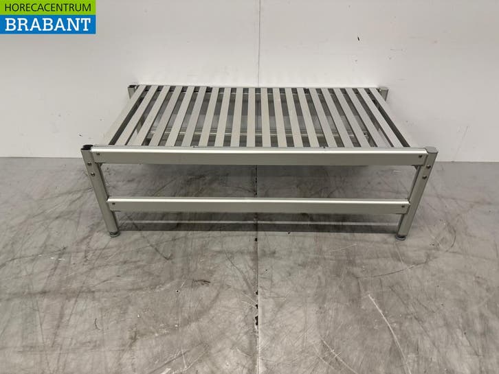Saro Vast platform Alumnium roosters 95 x 47 x 33 cm Horeca, Zakelijke goederen, Horeca | Meubilair en Inrichting, Ophalen of Verzenden