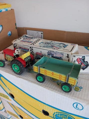 Kovap - Blikken speelgoed - Tractor met aanhanger -