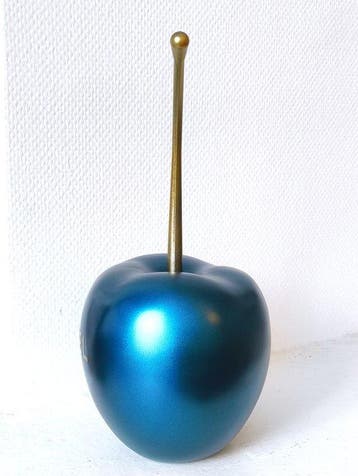 XTC Artist - Cerise Chanel Metallic Blue Reef 30 cm