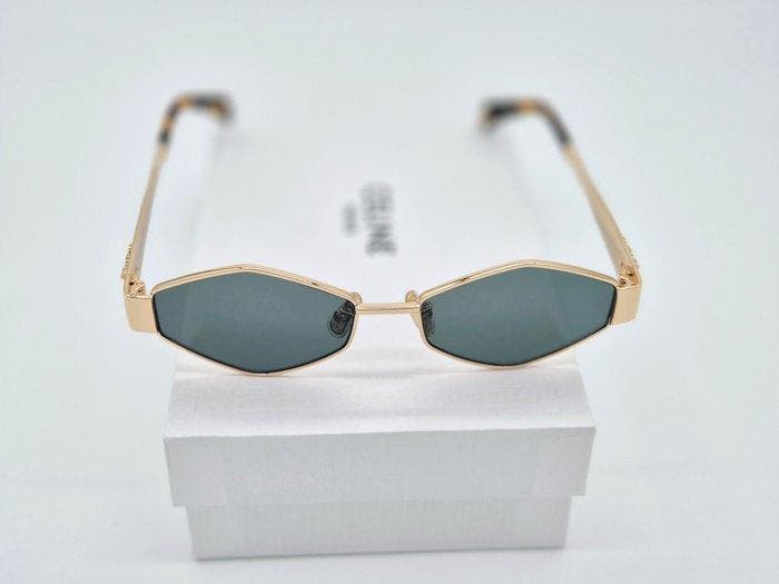 Céline - Triomphe - Lunettes de soleil, Handtassen en Accessoires, Zonnebrillen en Brillen | Dames