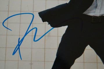 James Bond 007: Casino Royale - Daniel Craig as 007 - signed