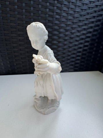 Meissen - J.J.Kändler - Figuur - Frau mit Trauben - Biscuit