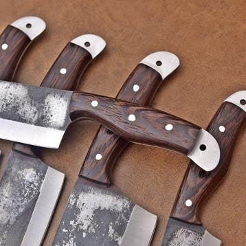 Keukenmes - Chefs knife - wengehout en gehamerd staal -, Antiek en Kunst
