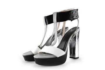 V 1969 Italia Sandalen in maat 39 Wit, Kleding | Dames, Verzenden, Wit, Sandalen of Muiltjes, V 1969 Italia
